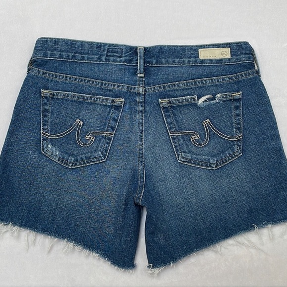 Hailey ex boyfriend roll up. - Picture 3 of 3